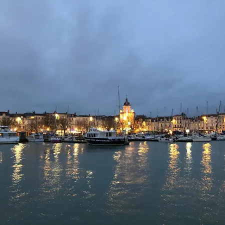 Nuit Insolite A Bord D'un Voilier * Λα Ροσέλ