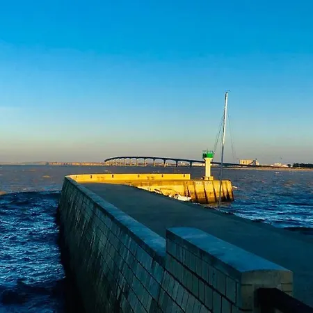 Nuit Insolite A Bord D'un Voilier Πλωτό κατάλυμα *