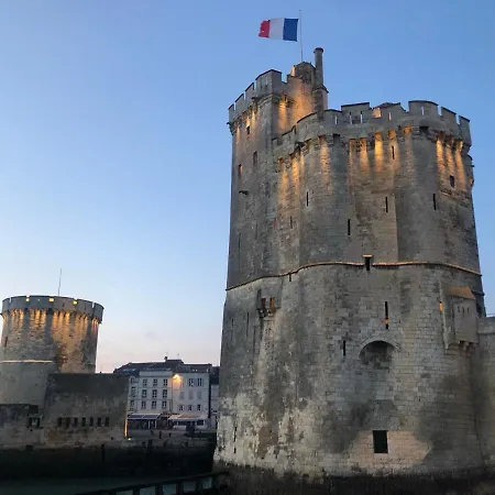 Nuit Insolite A Bord D'un Voilier