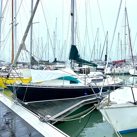 Nuit Insolite A Bord D'un Voilier Botel